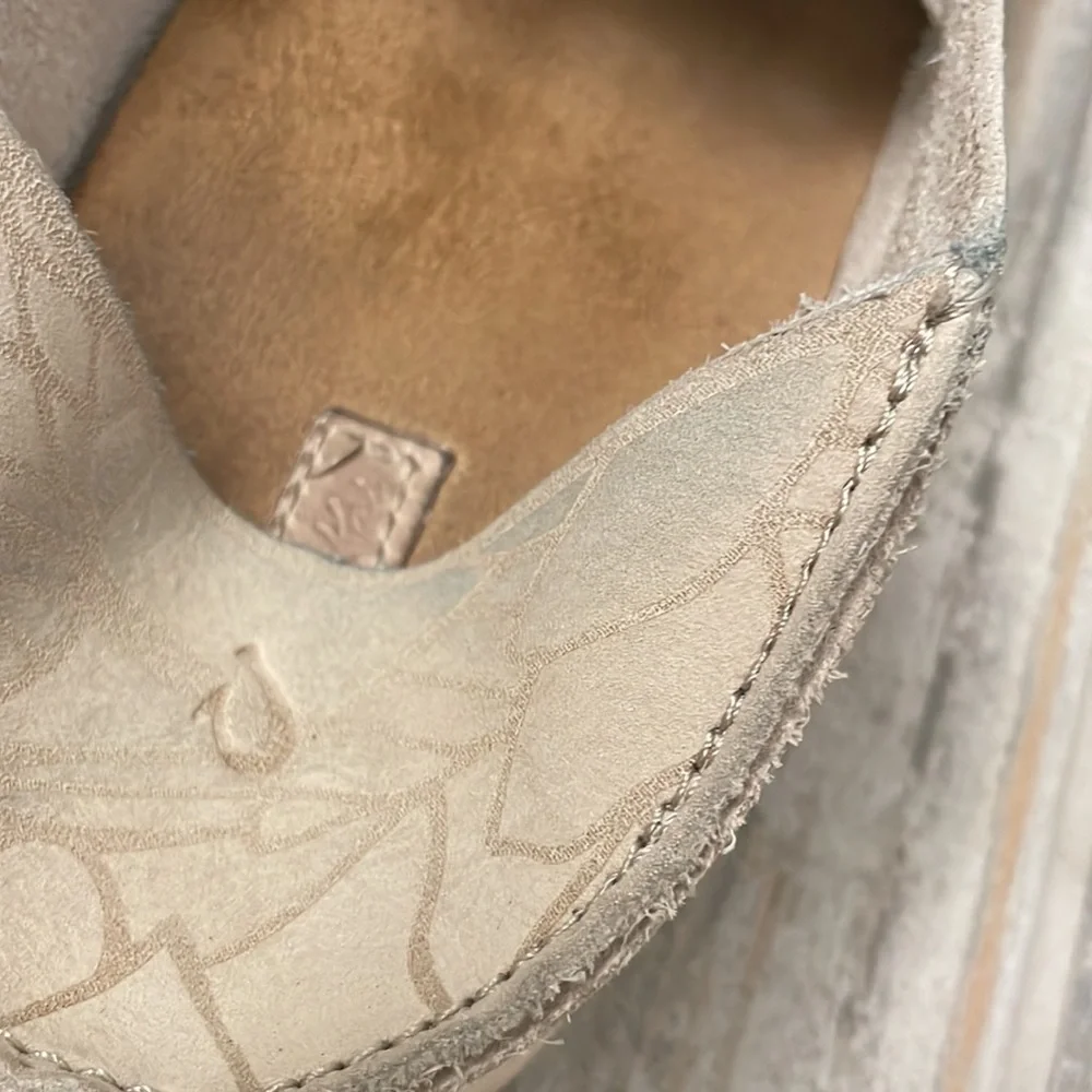 OluKai Beige Pehuea Floral Design Leather Sneakers